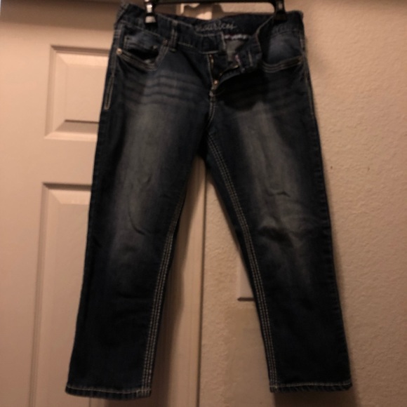 Maurice’s capris - Picture 1 of 3